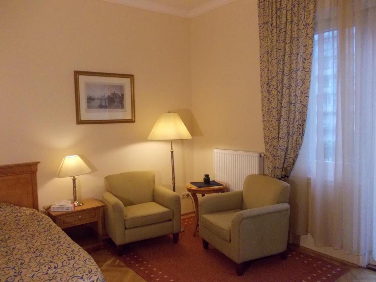 Flatneartocastlehill Apartamento Budapeste Exterior foto
