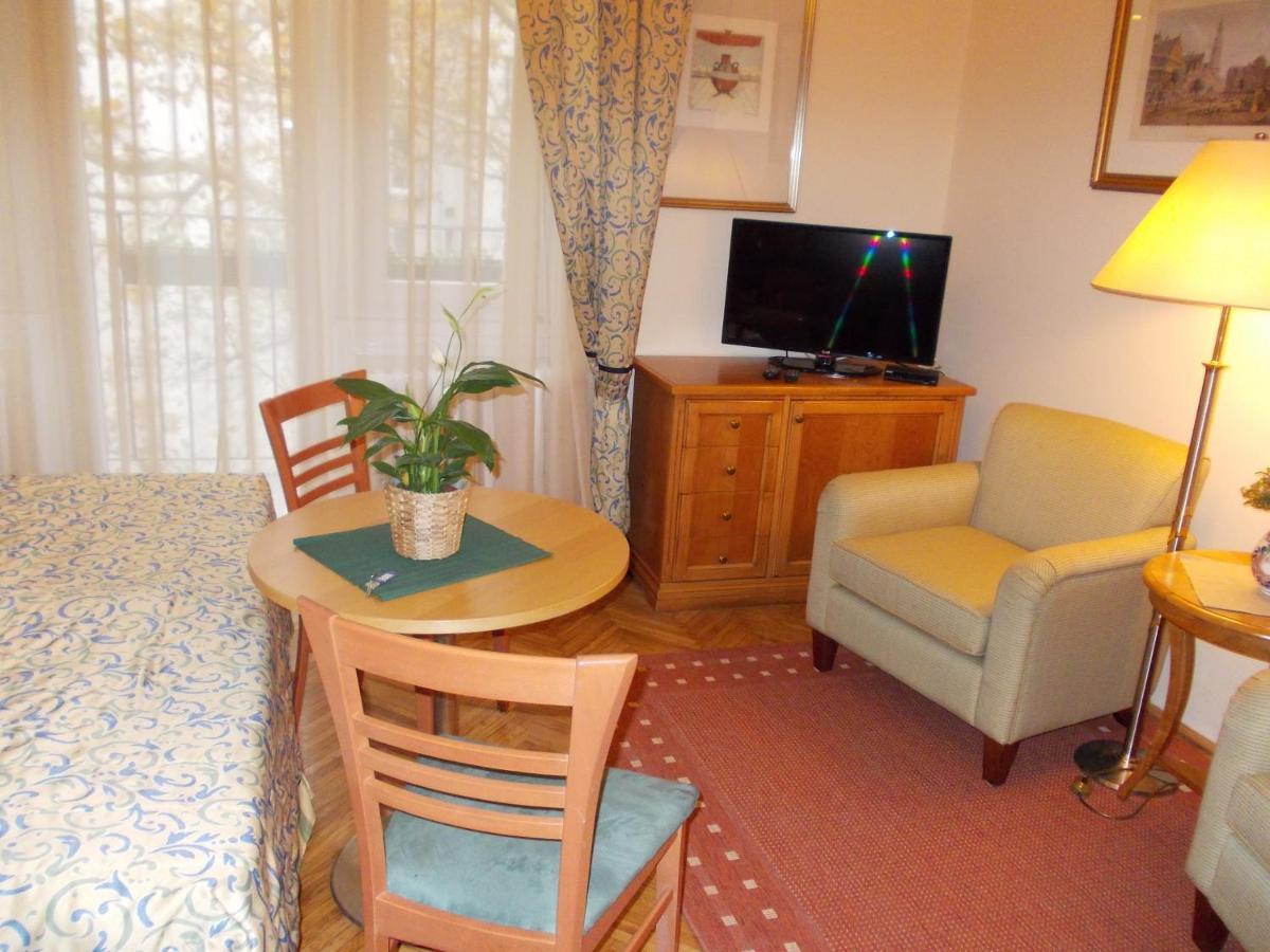 Flatneartocastlehill Apartamento Budapeste Exterior foto